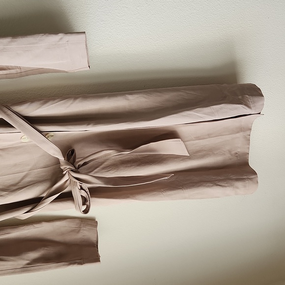 Darling Tan Beige "Overcast" Lightweight Belted Trench Coat sz M Trendy Classic - Picture 8 of 13